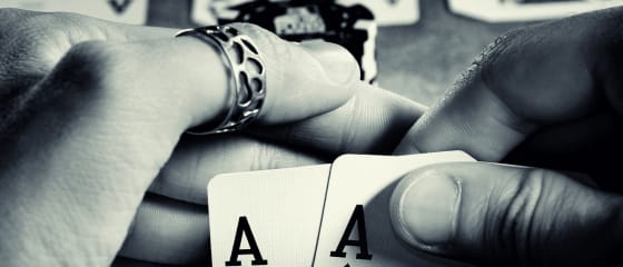 Cómo jugar Dragon Poker [Guía para principiantes]